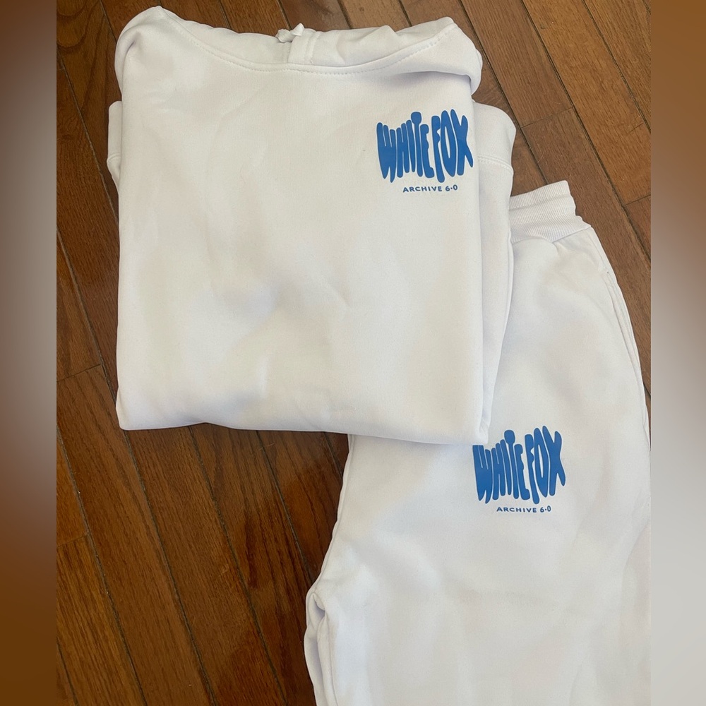 white fox set